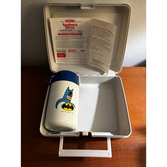Vintage 1982 Batman & Joker Thermos Lunchbox Set - Picture 3 of 8